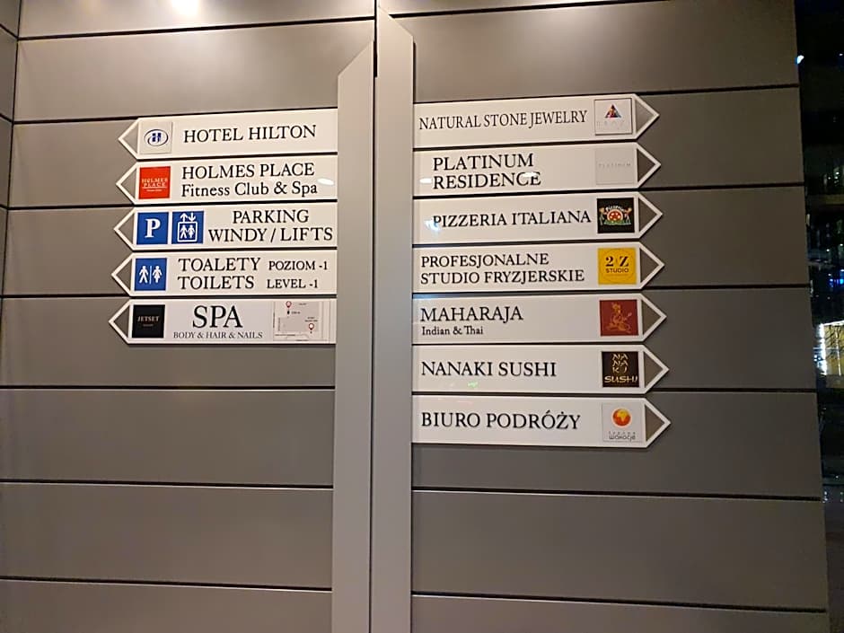 Platinum Towers by CityApartmentsPARKING