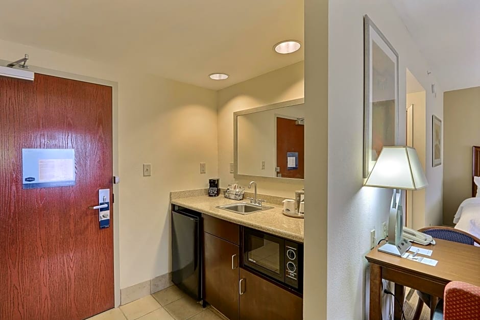 Hampton Inn & Suites Savannah - I-95 South - Gateway