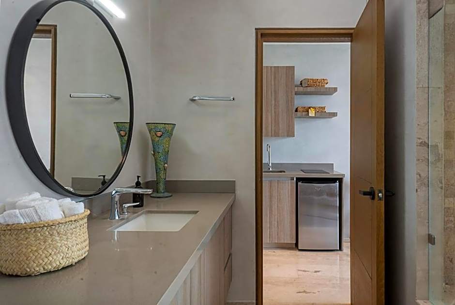 Oceanview PH studio at Tankah Bay