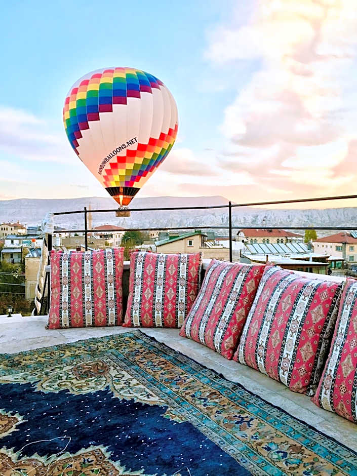 Balloon Cave Hotel
