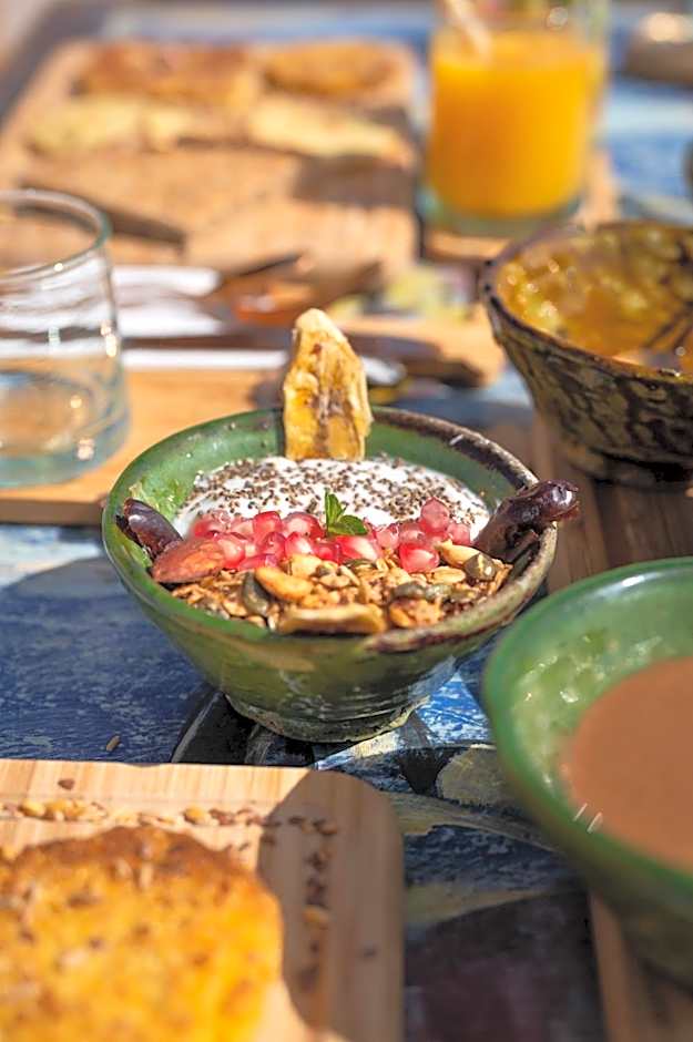 Mama Lova Hôtel, Riad, Restaurant & Spa