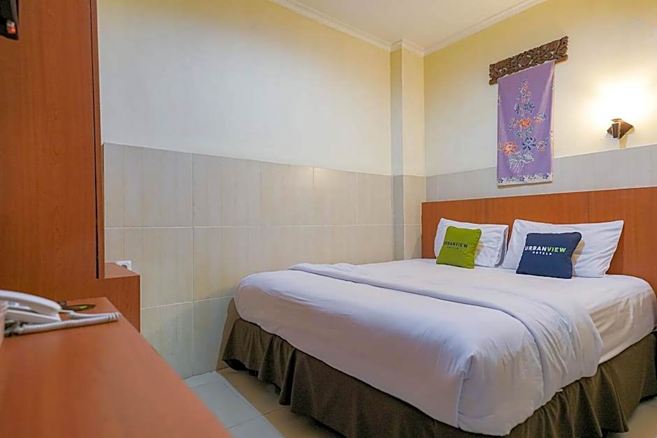 Urbanview Hotel 58 Bintaro by RedDoorz