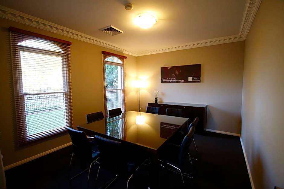 Carlyle Suites & Apartments