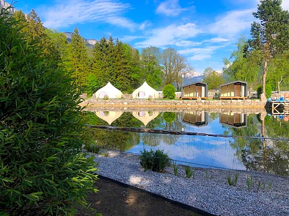 Camping & Ferienunterkünfte Steinplatte