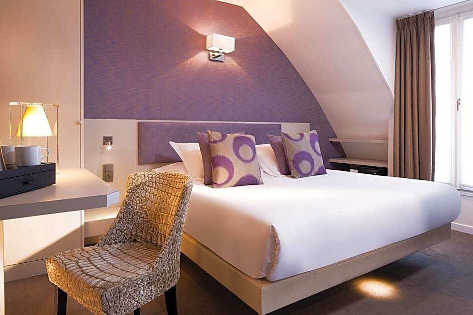 Hotel Jacques De Molay