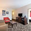La Quinta Inn & Suites/New River Gorge National Park