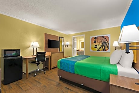 King Room - Non-Smoking