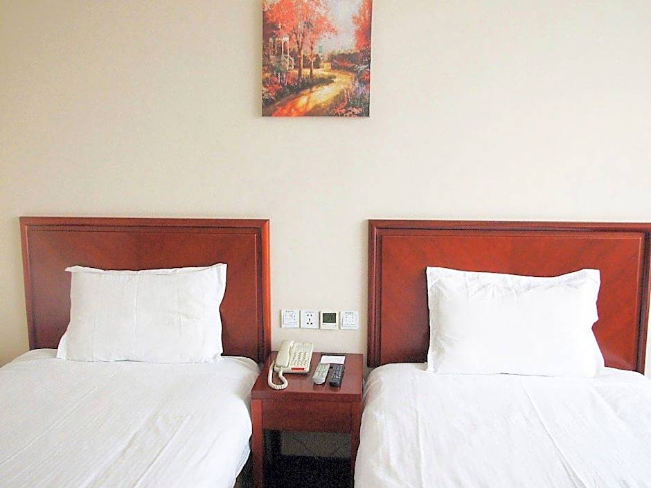 GreenTree Inn LangFang GuanGYAng District High-speed Railway Station Business Hotel