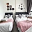 Georgetown Urban Family & Baby-Friendly Home with Skypool Seaview