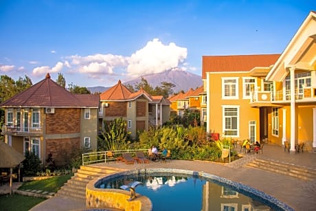 Masailand Safari Lodge