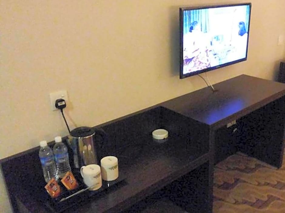 Eminent Hotel