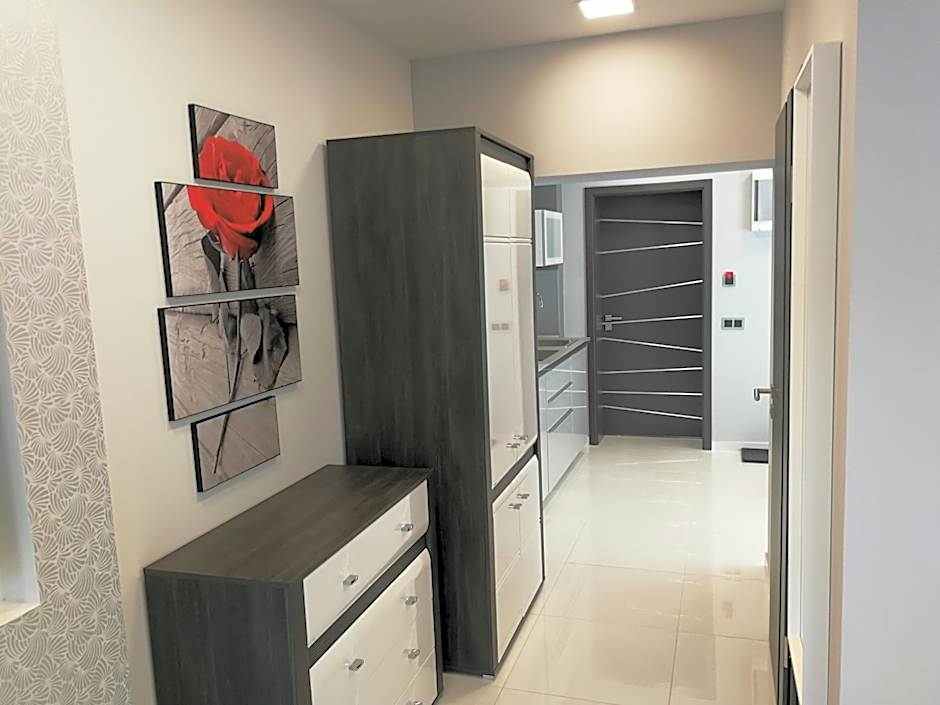 AQUA SOLAR APARTMANHÁZ