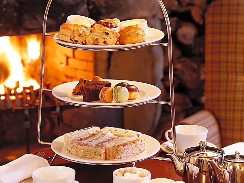 Macdonald Houstoun House