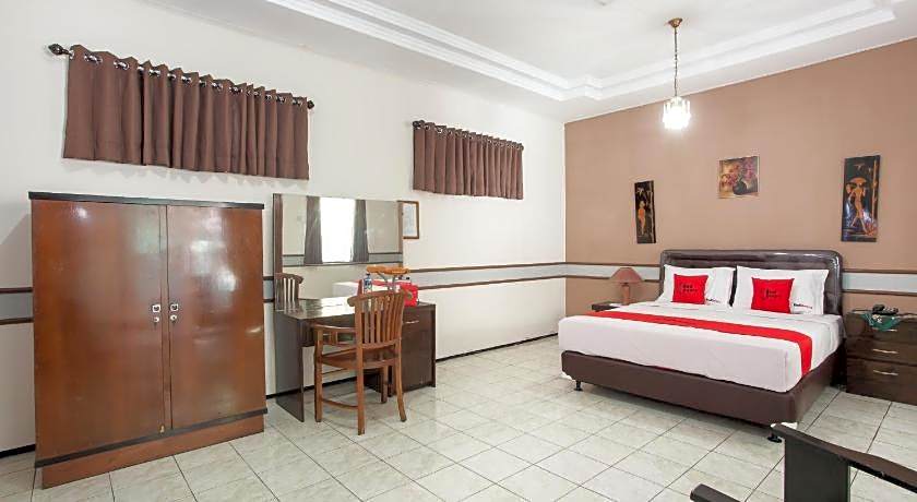 RedDoorz near Balai Kota Malang