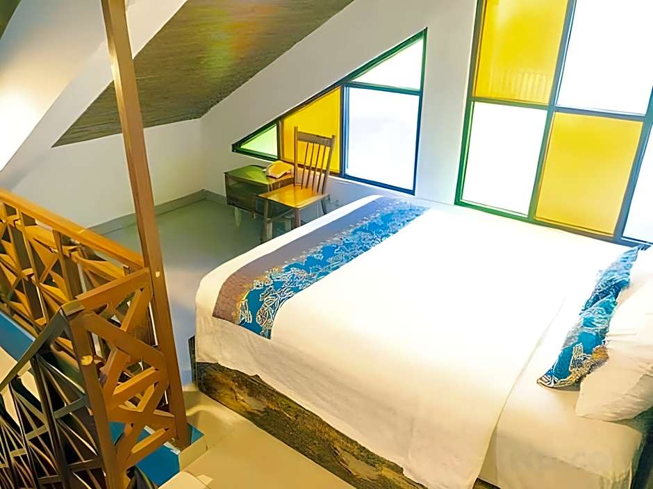 Omah Njonja Bed & Brasserie