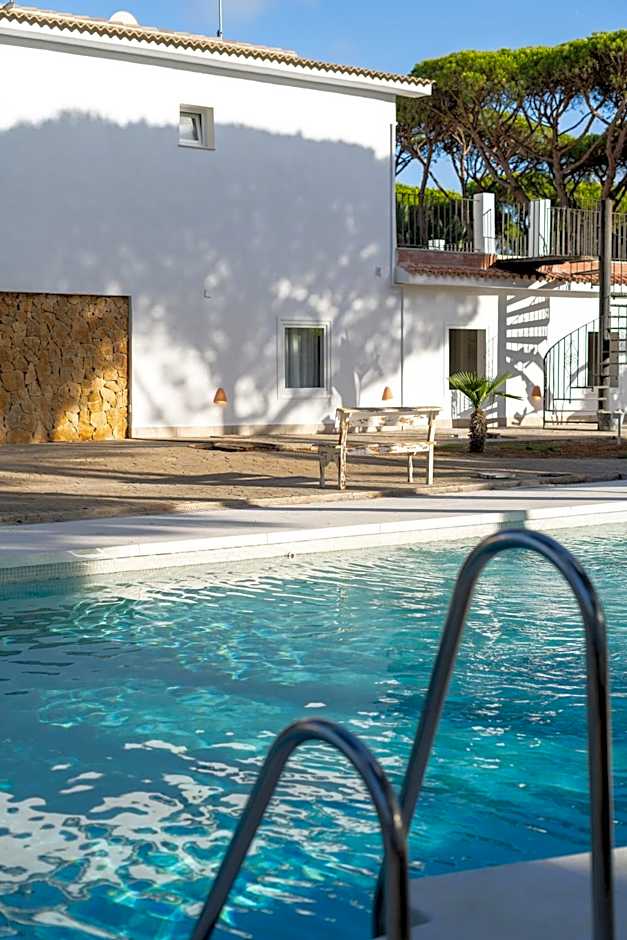 Moorea Boutique - Only Adults