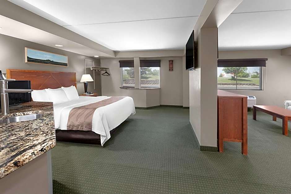 Baymont by Wyndham Jamestown Conference Center & Water Park