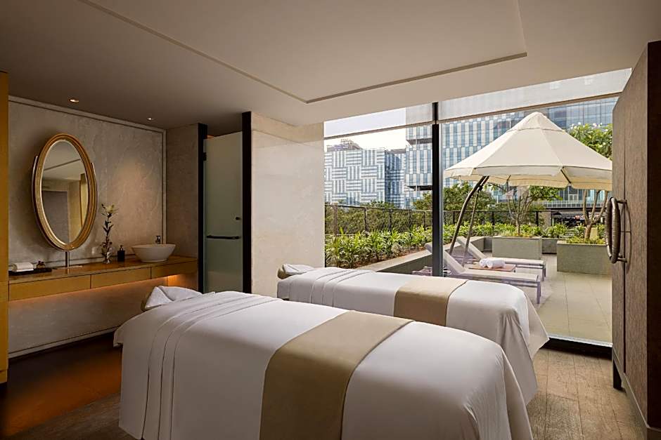 The Den Bengaluru, Lxr Hotels & Resorts