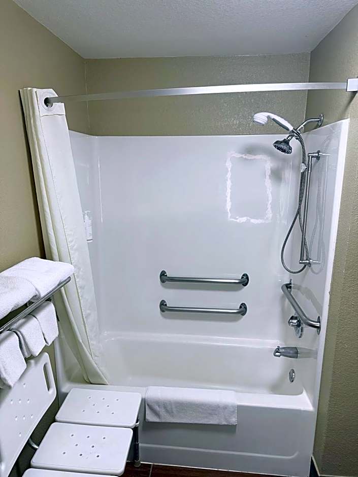 Super 8 by Wyndham Fond Du Lac