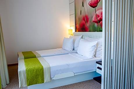 Twin Room with City View