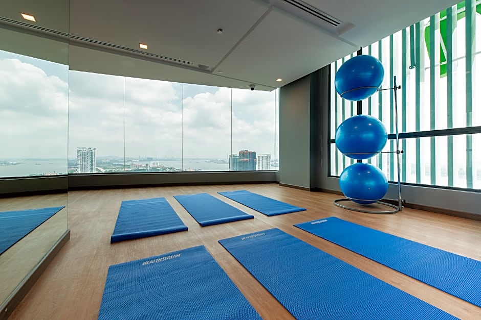 Holiday Inn Johor Bahru City Centre By IHG