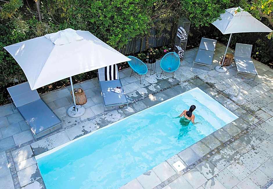 Twice Central Guesthouse