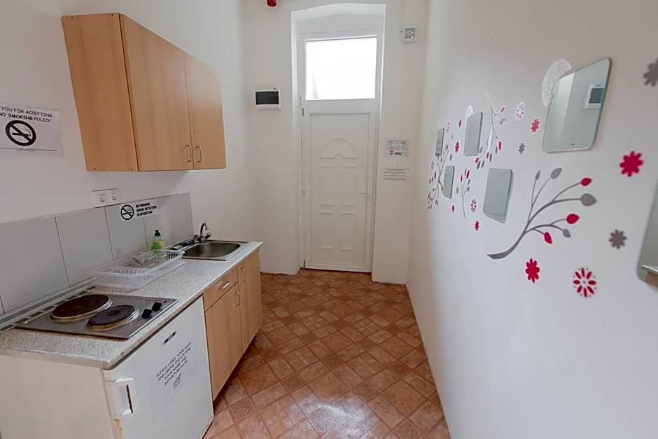 Budapest Party Hostel at Udvarom