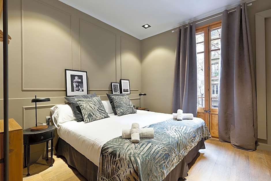 Sagrada266 by chicStays