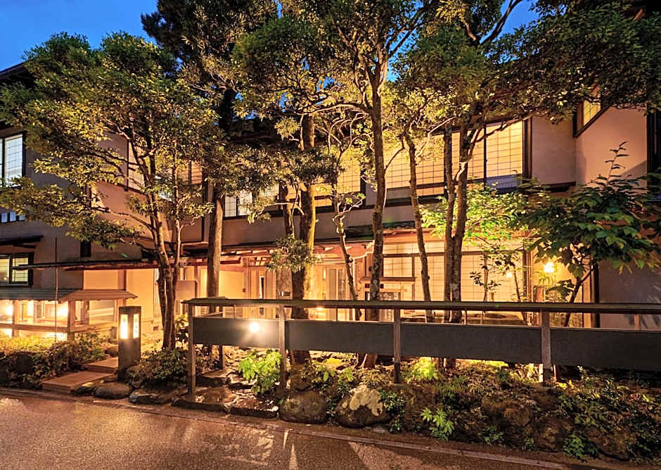 AKARI et KAORI formerly Taizanso