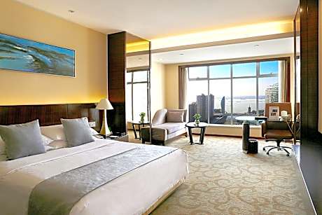 Executive River View