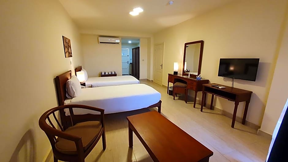 Fanar Hotel