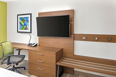 Queen Suite with Two Queen Beds