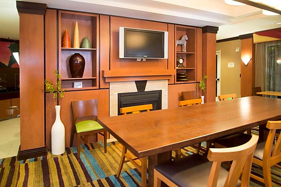 Fairfield Inn & Suites by Marriott Burley