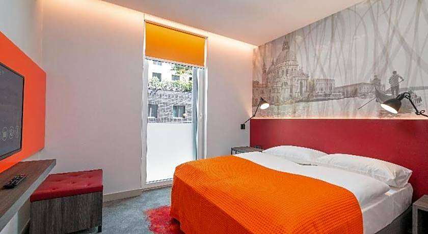 CAMPANILE DUISBURG CITY