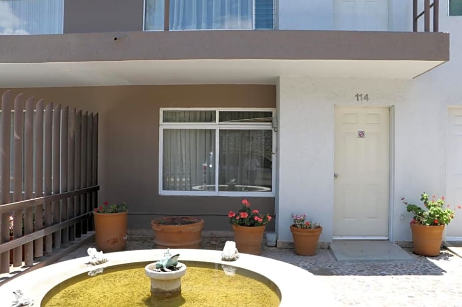 Cypres Hotel & Suites