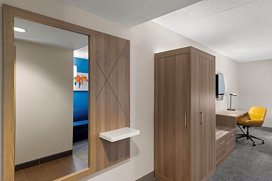 Holiday Inn Express Danbury I-84 By IHG