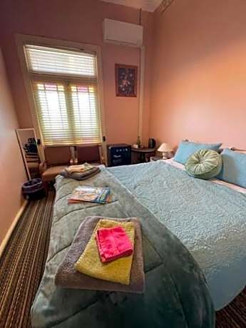 STAR ROOM 4