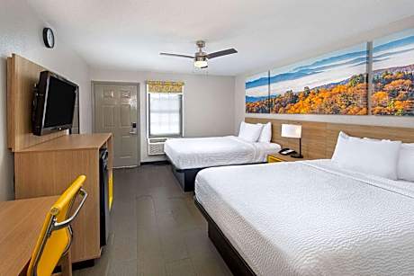Queen Room with Two Queen Beds - Non-Smoking