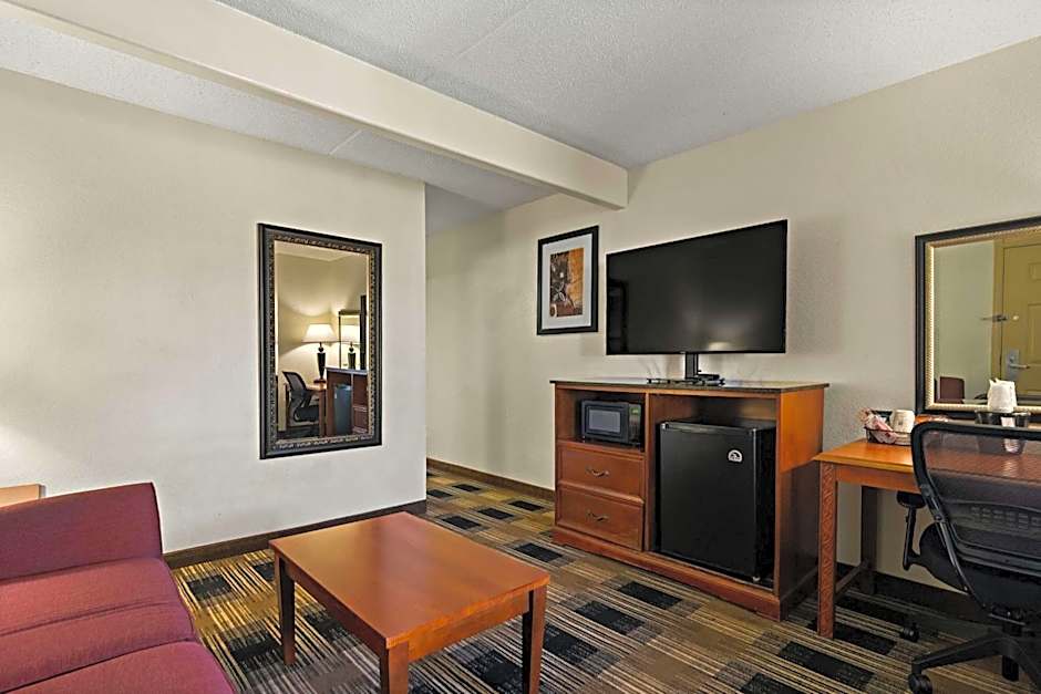Best Western Windsor Suites