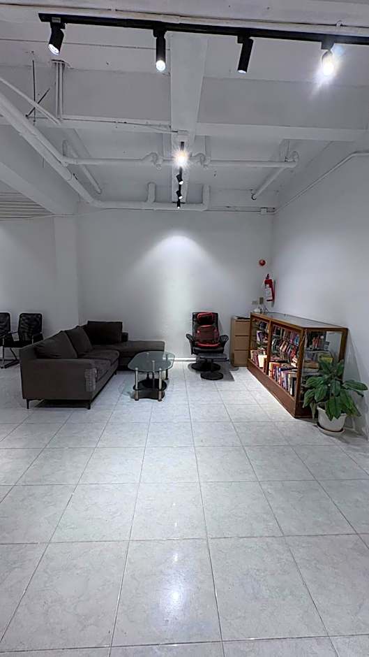 Holiday House Kata & Karon Phuket Hotel