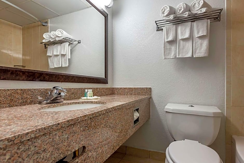 Quality Inn & Suites Vestal Binghamton Near University