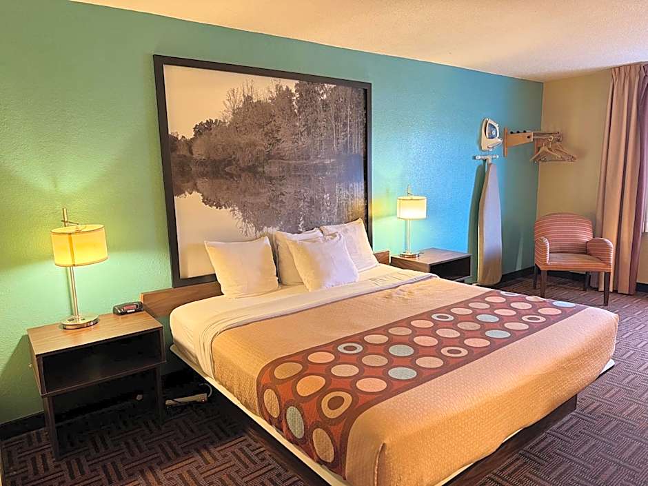 Super 8 by Wyndham Mt. Vernon