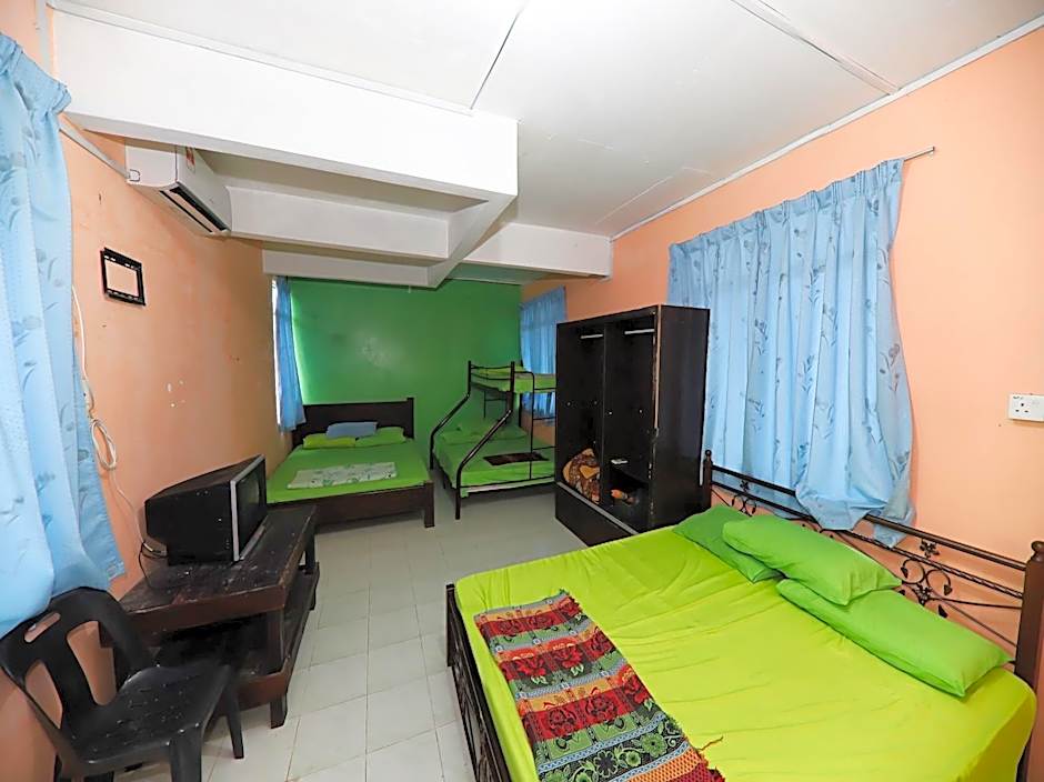 OYO 90209 Bayu Chalet