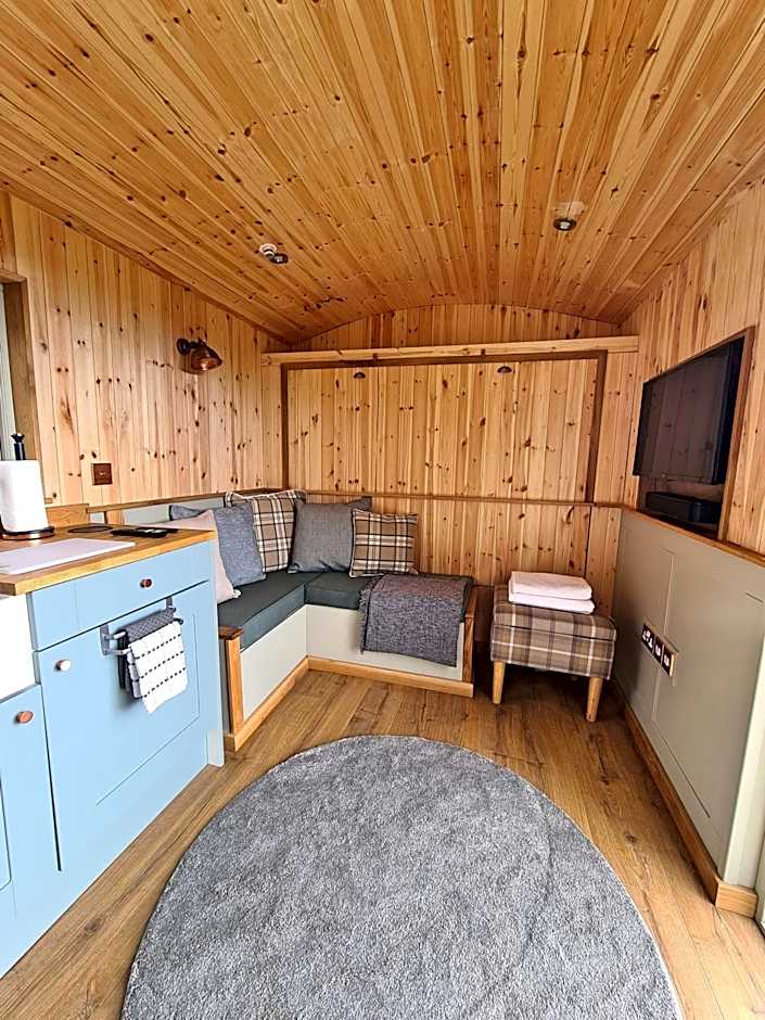 Peak District Shepherds Hut
