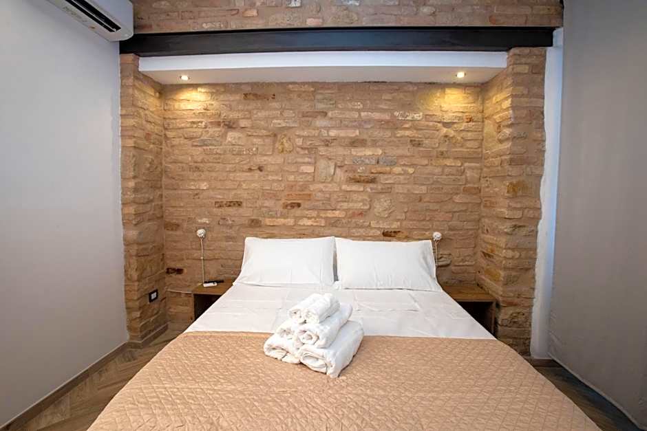 AL 54 Accommodation