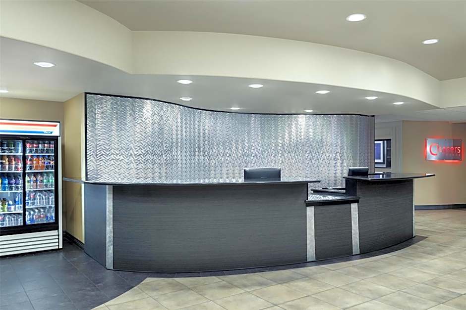 Best Western Premier Crown Chase Inn & Suites