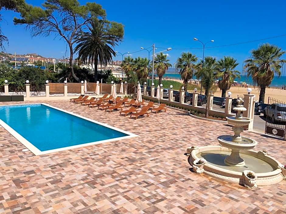 Hotel Riviera Palace