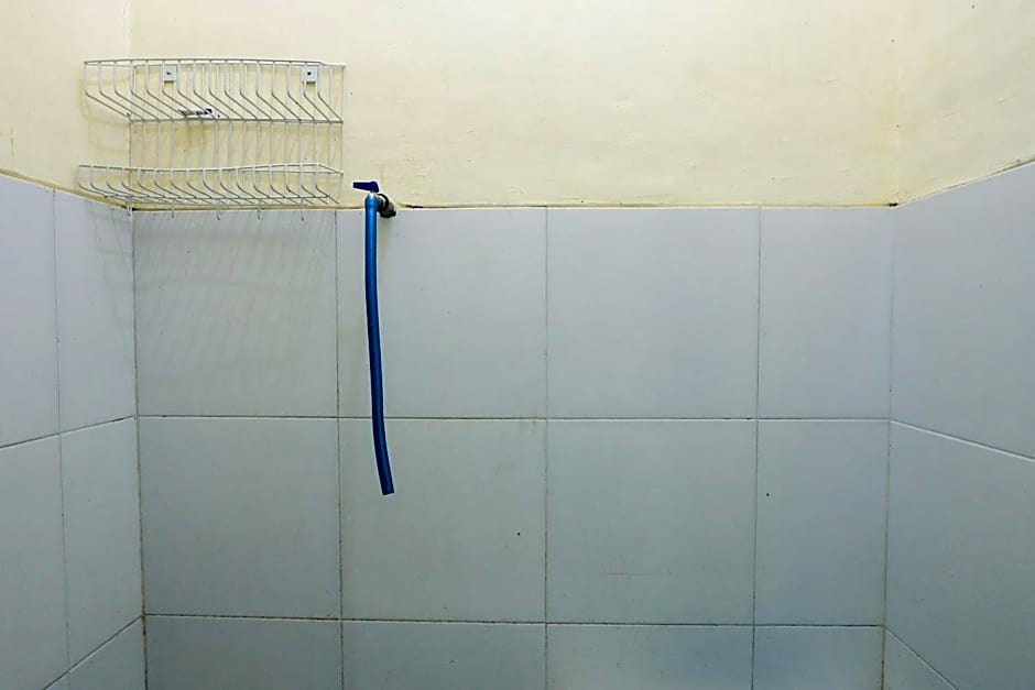 OYO 2371 Islami Family Residence