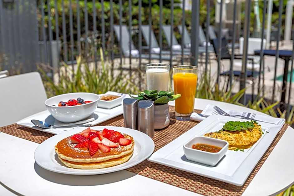 Cambria Hotel LAX