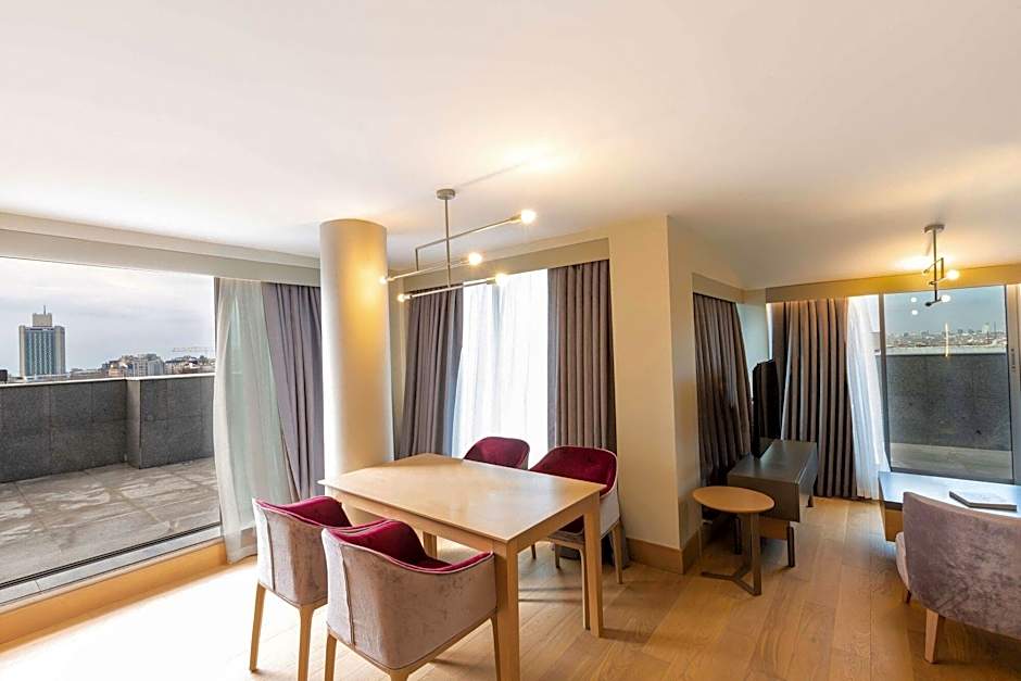 Radisson Hotel Istanbul Harbiye